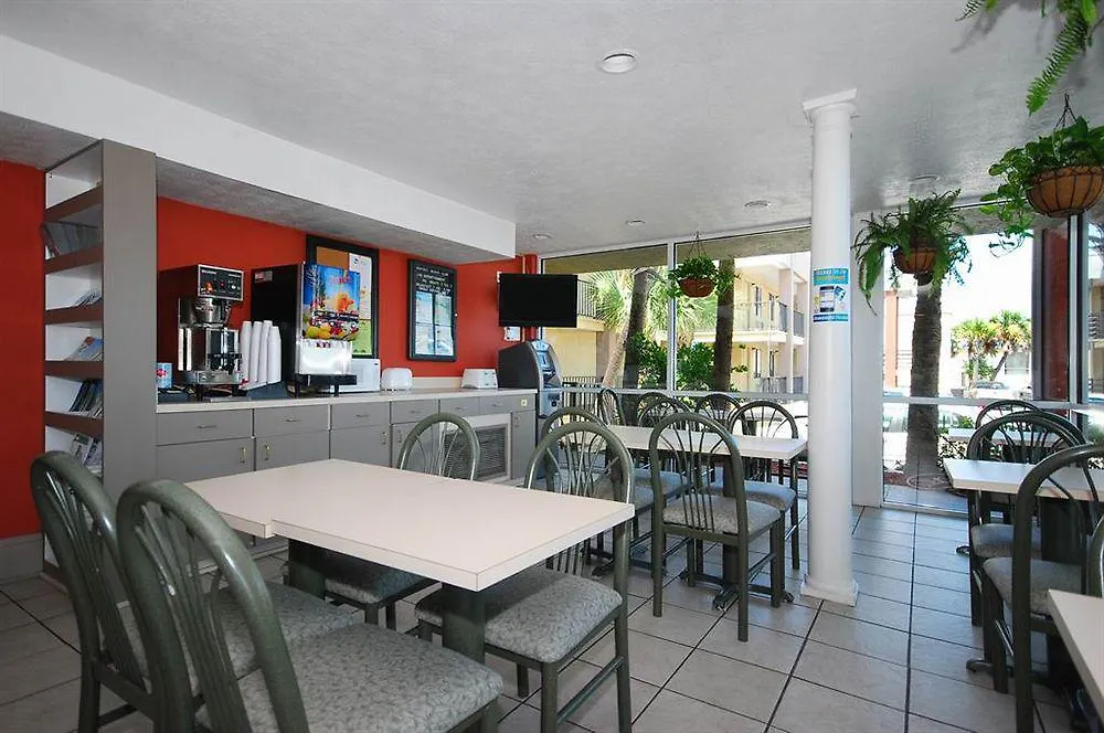 Ramada By Wyndham Panama City Beach / Beachfront Hotel