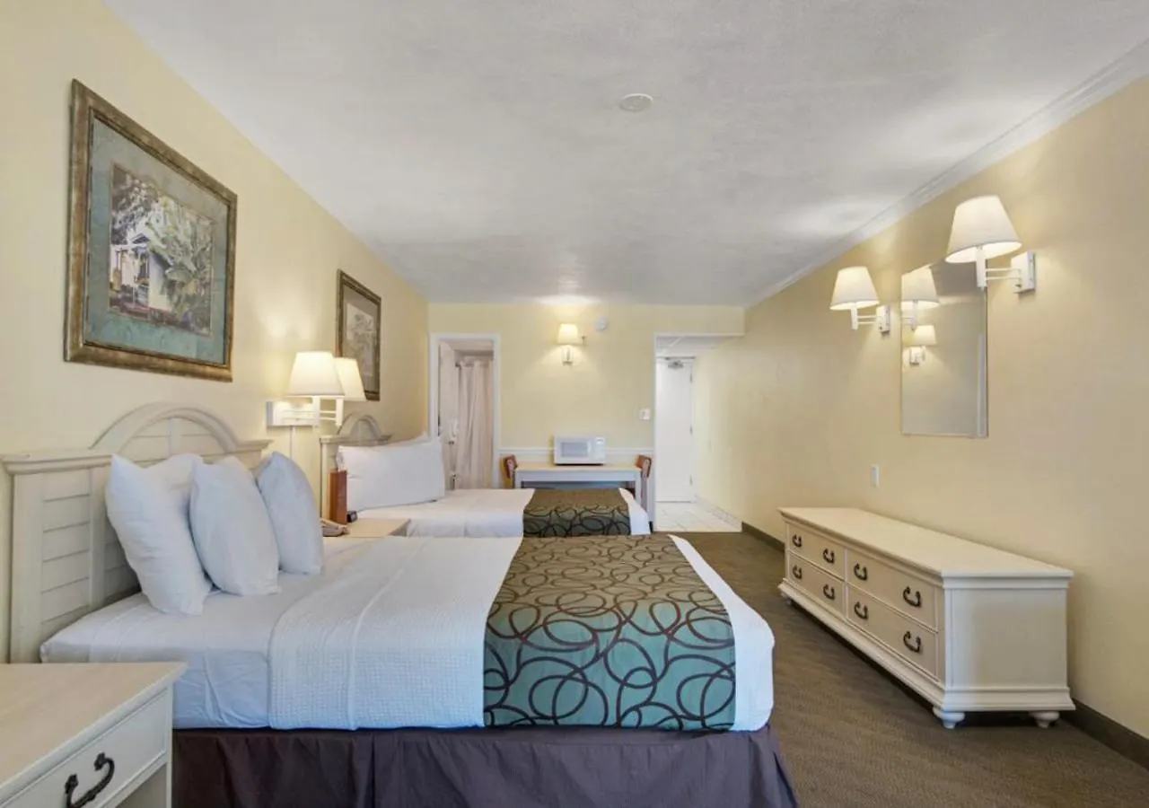 *** Hotel Ramada By Wyndham Panama City Beach / Beachfront Estados Unidos