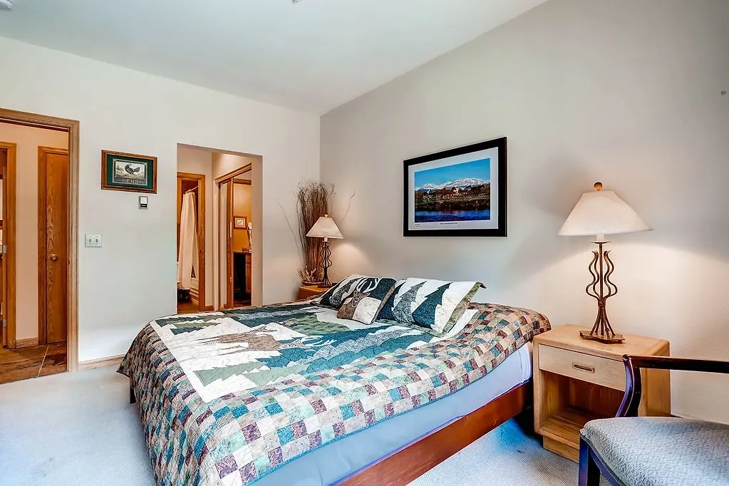 Hotel Ramada By Wyndham Panama City Beach / Beachfront